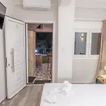 아파트호텔 Medusa Kallithea By Lumen 3*